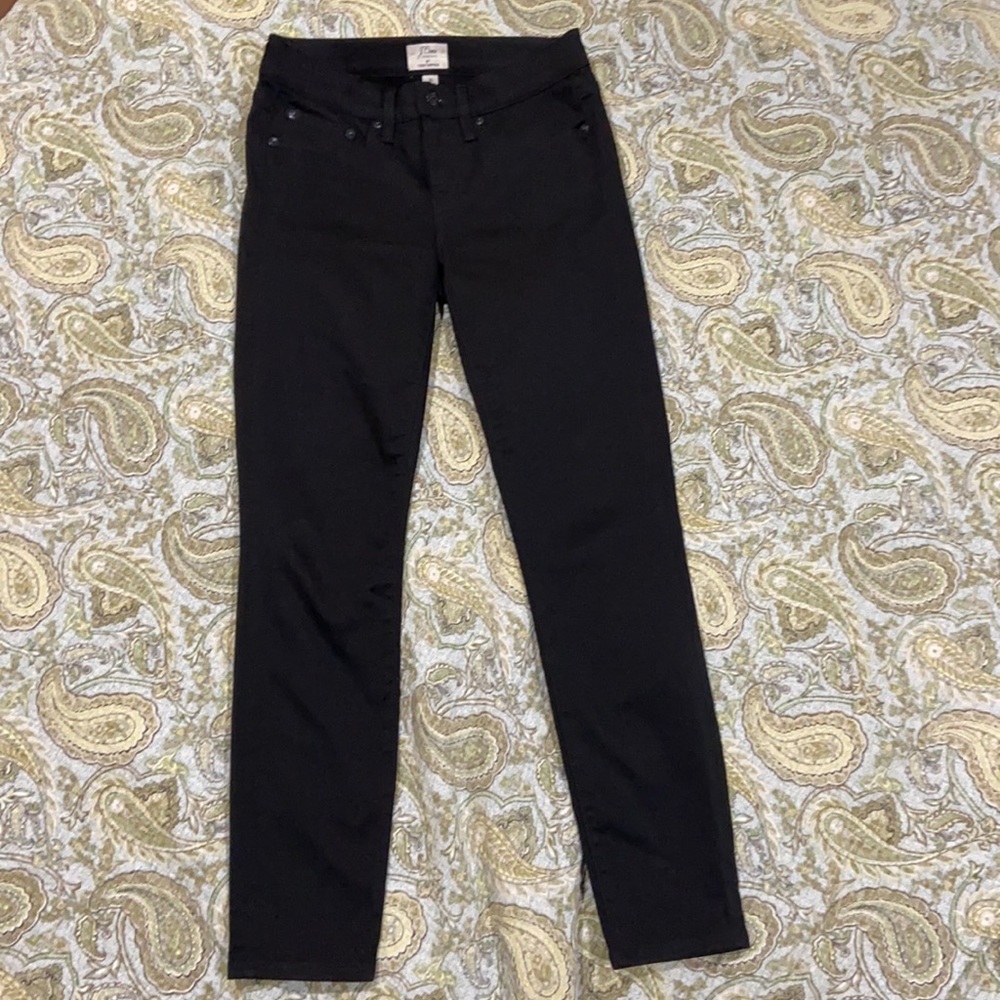 J. Crew 8” Toothpick. Size 26. Black, only worn a couple of times.